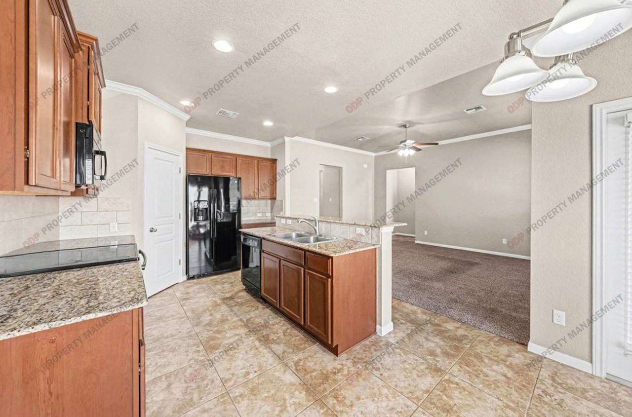 424 Wedgwood Dr - Photo 7 of 25