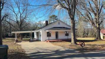 featured image of 5209 Dellinger Cir