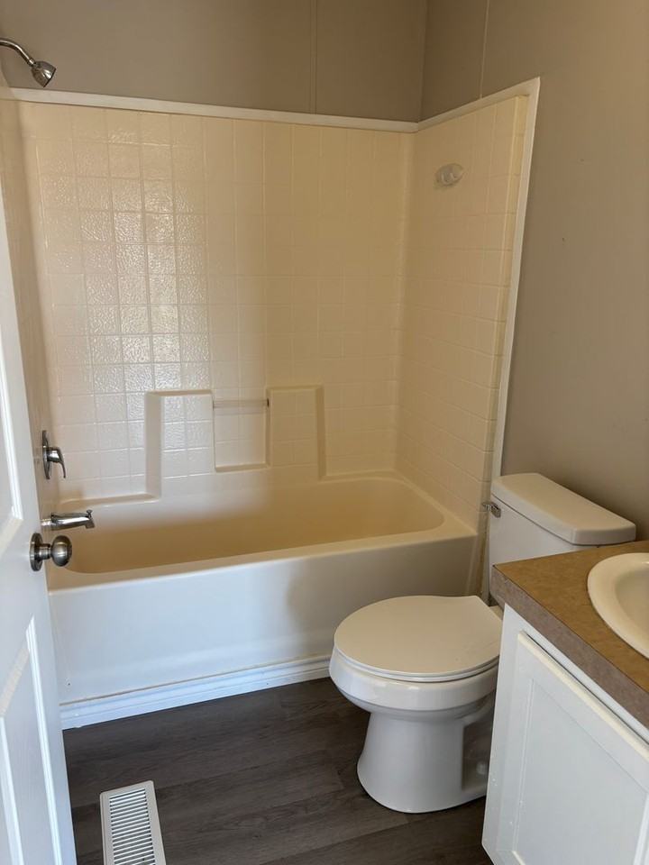 6100 Preston Rd - Photo 6 of 9