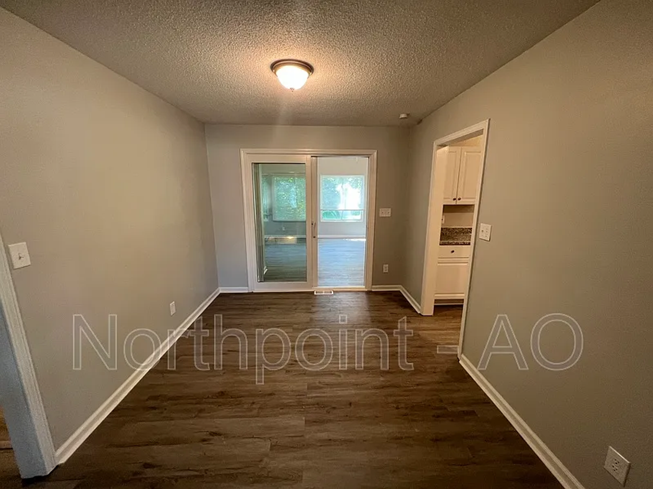 10007 E 77th Ter - Photo 3 of 16