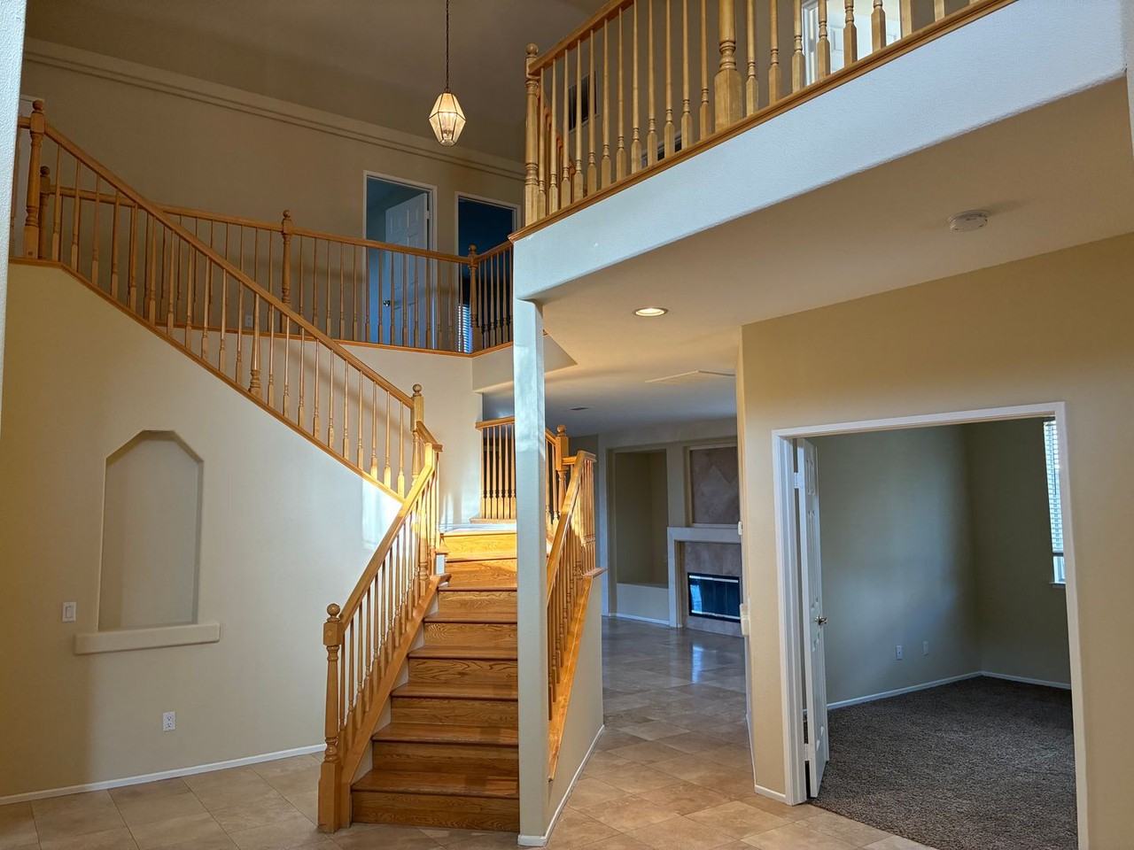 875 Shepard Crest Dr - Photo 6 of 44