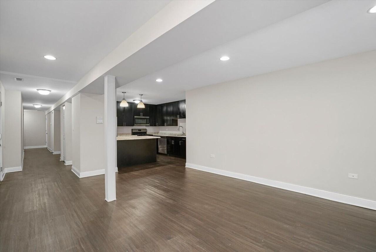 4521 S Michigan Ave - Photo 6 of 18