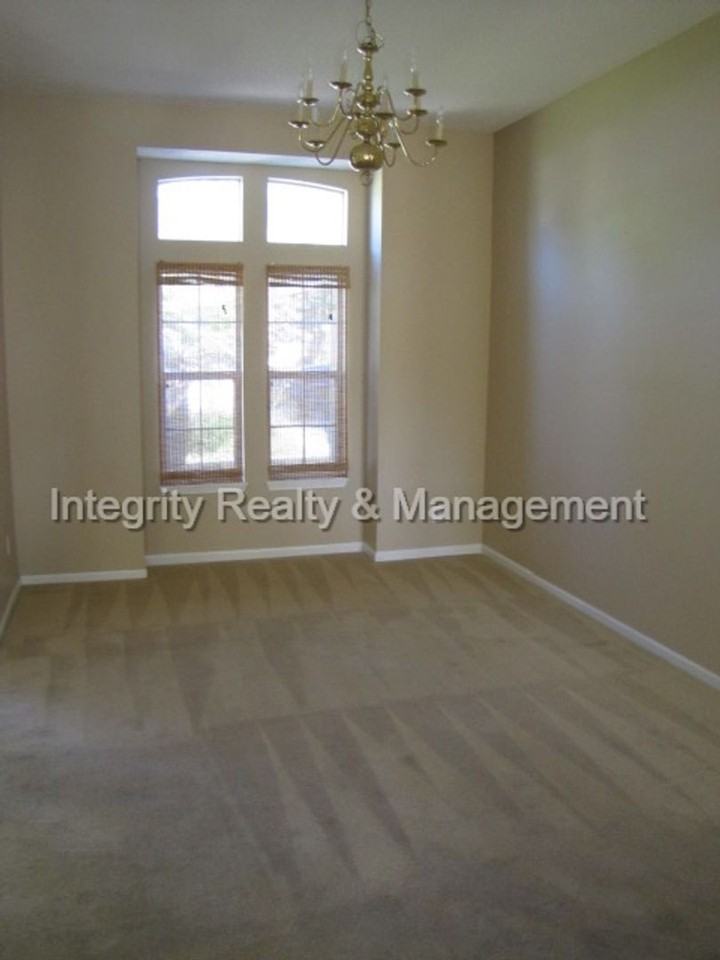 1978 Cloister Ct - Photo 6 of 23