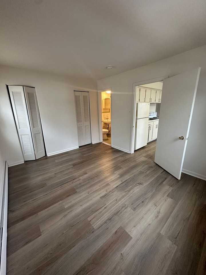 215 Felton Ave - Photo 7 of 9