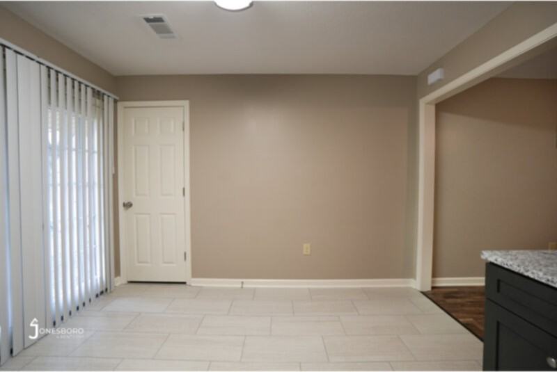 2207 Needham St #B - Photo 4 of 11