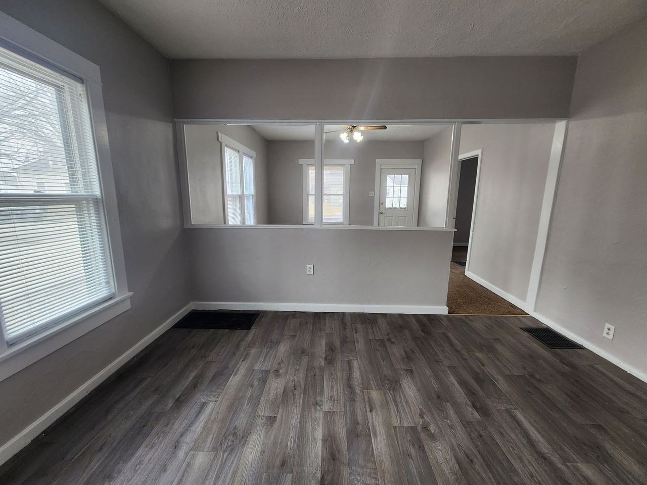 1436 Sycamore St - Photo 4 of 11