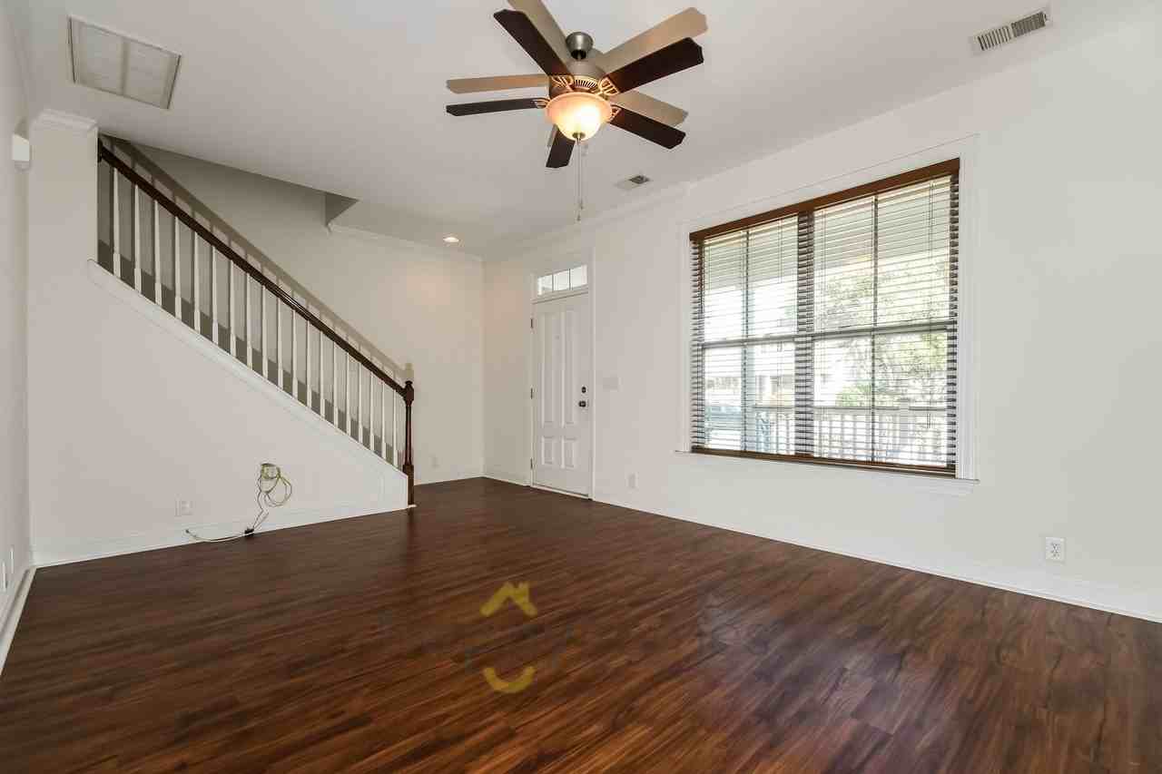 5194 Celtic Dr - Photo 4 of 18