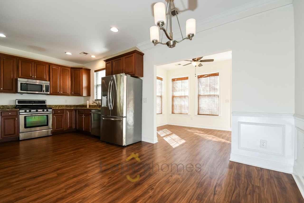 5194 Celtic Dr - Photo 7 of 18