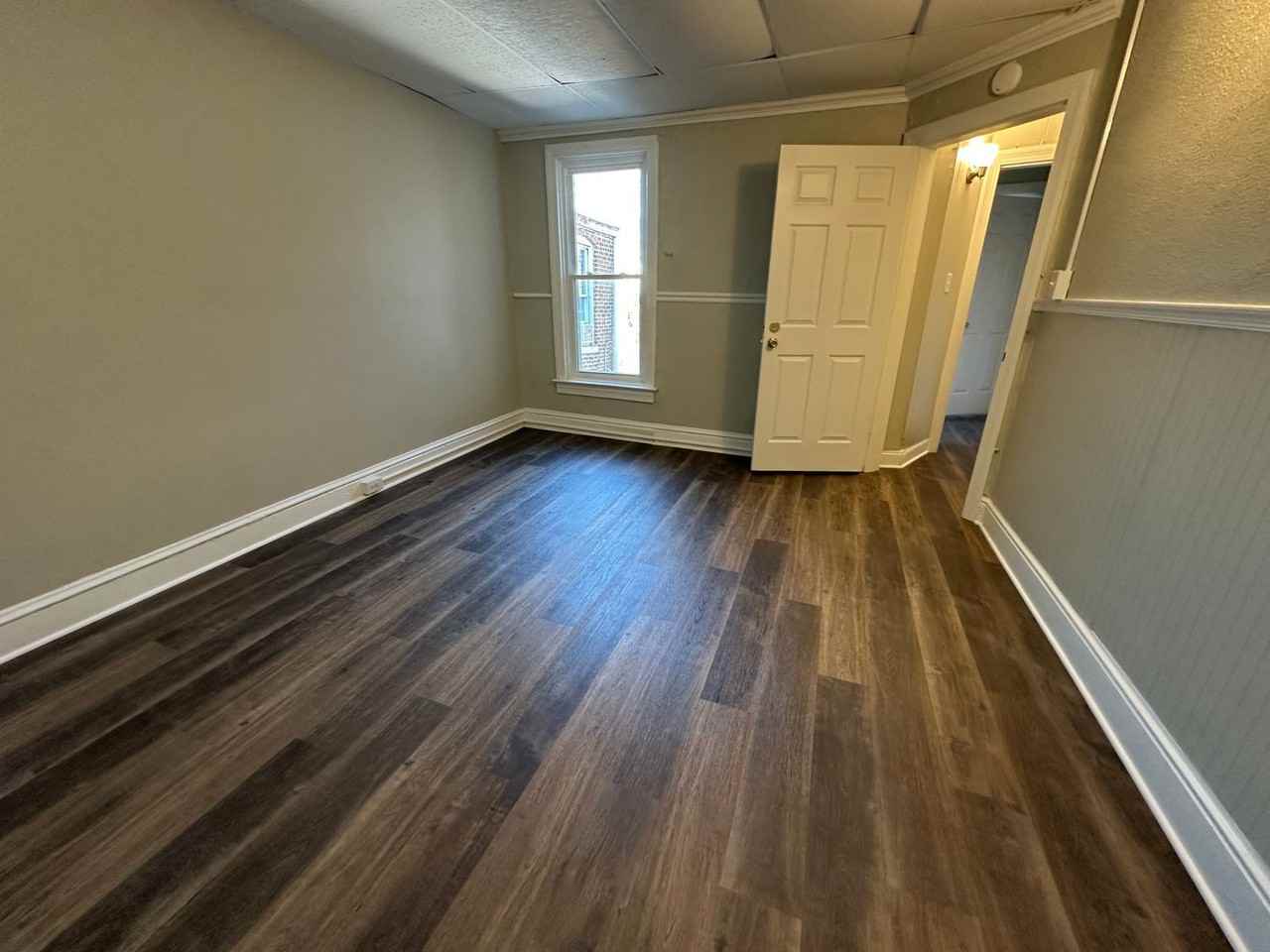 155 Stevens Ave - Photo 2 of 8