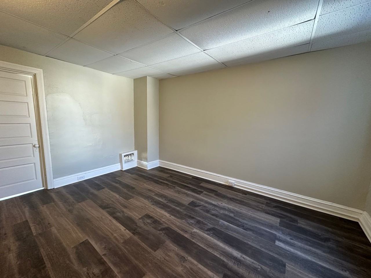 155 Stevens Ave - Photo 3 of 8