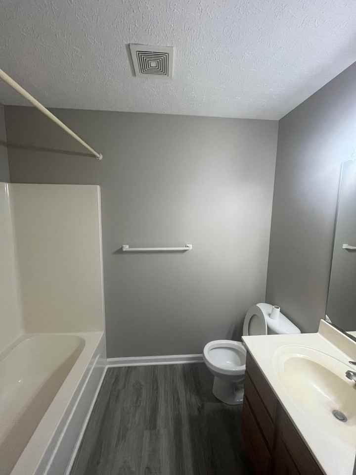 116 Amy Ave - Photo 3 of 5