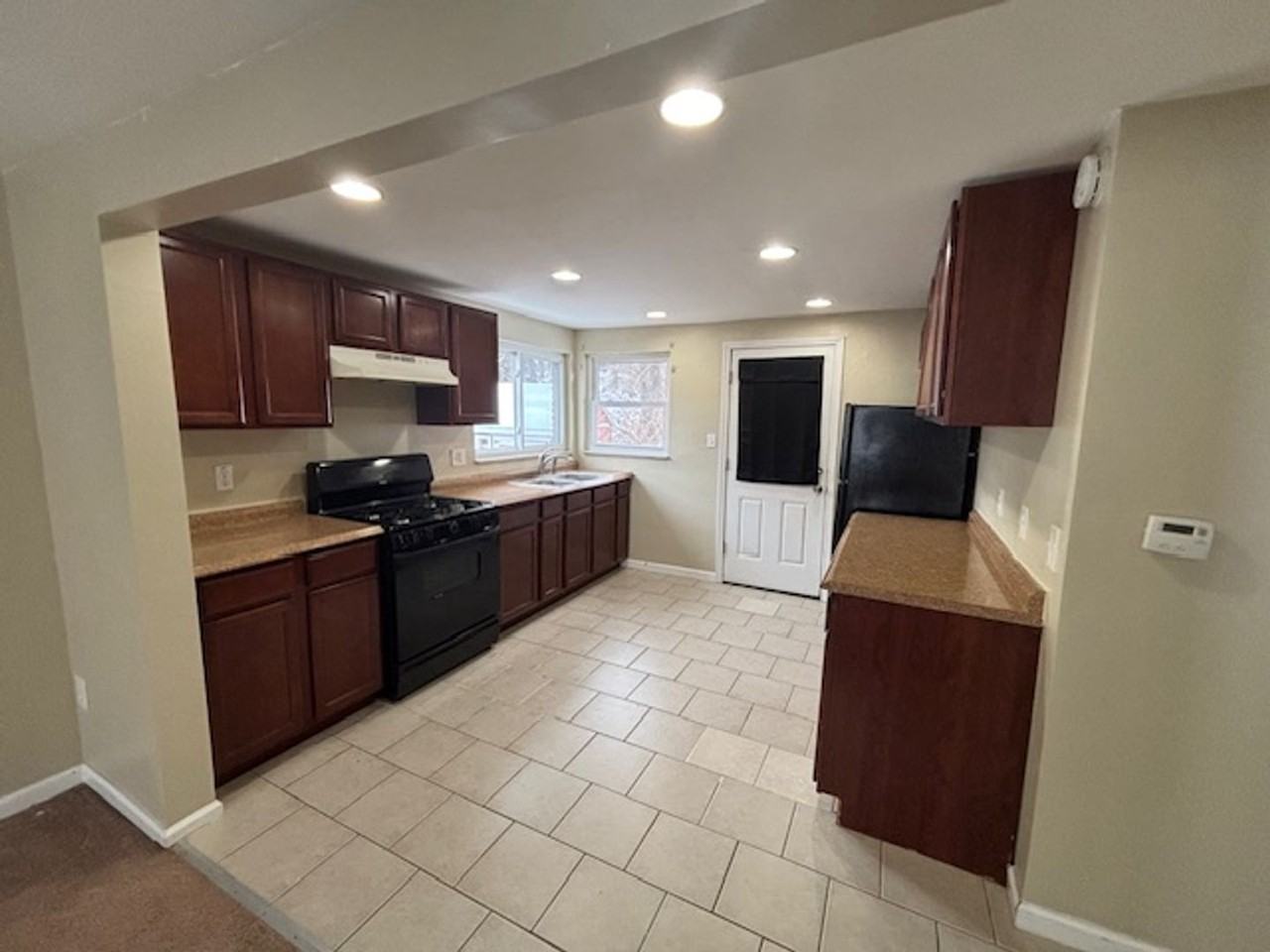 120 Key Dr - Photo 2 of 6