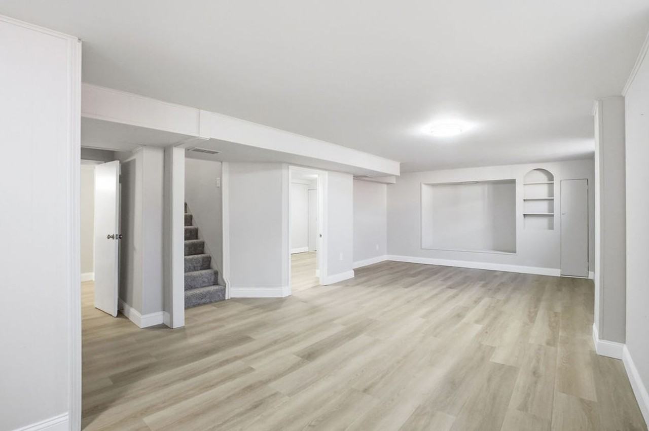 1613 S 19th St - Photo 4 of 36