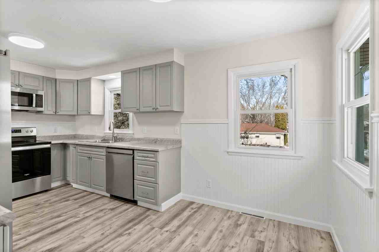 14169 Upper - Photo 6 of 17