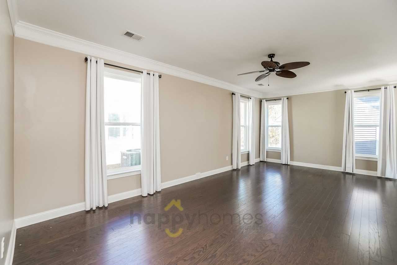 1144 Twitchell St - Photo 3 of 23