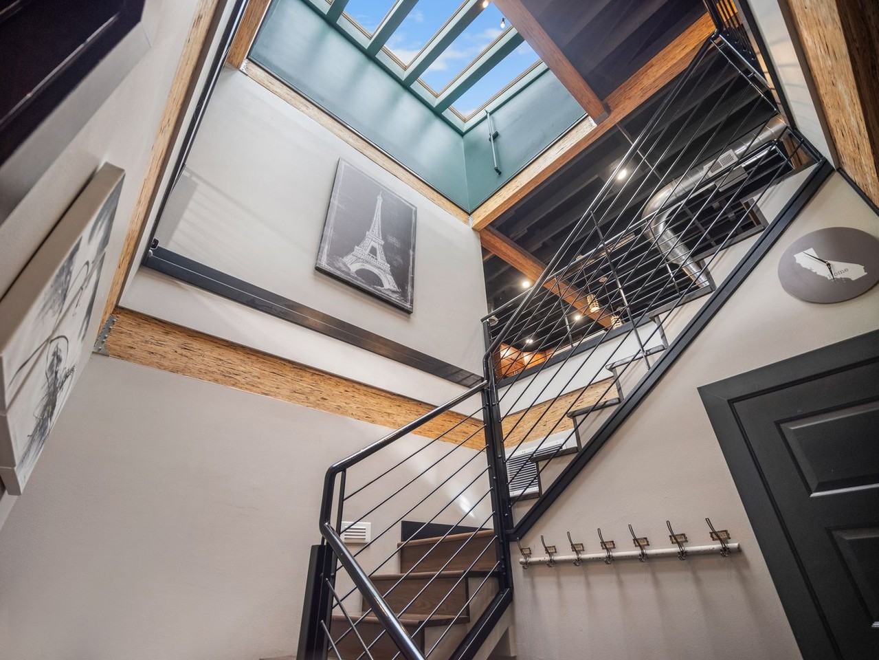 401 W 1st Ave - Photo 4 of 43