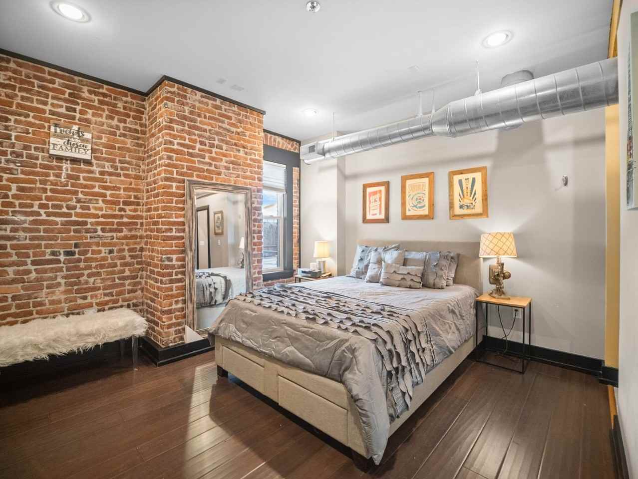 401 W 1st Ave - Photo 5 of 43