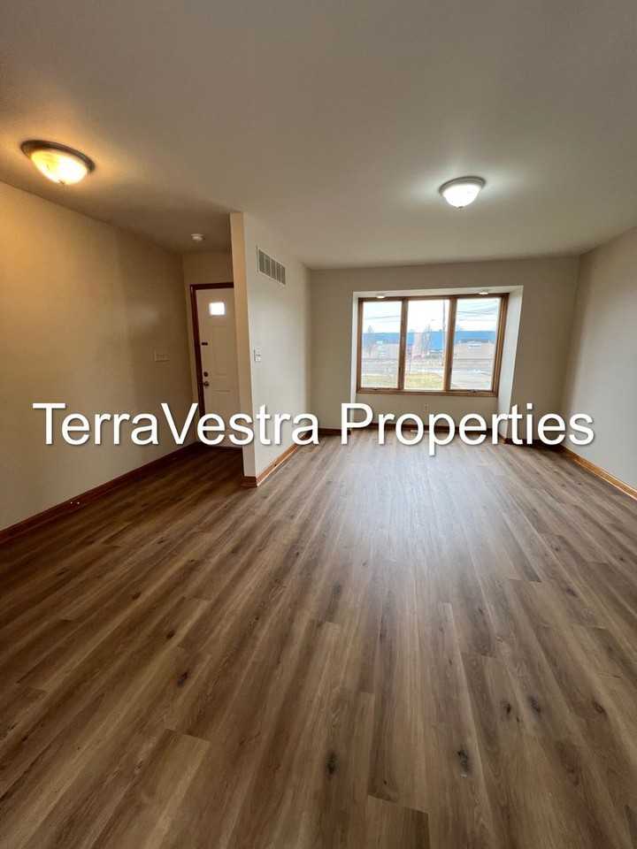 1901 S East Blvd - Photo 7 of 17