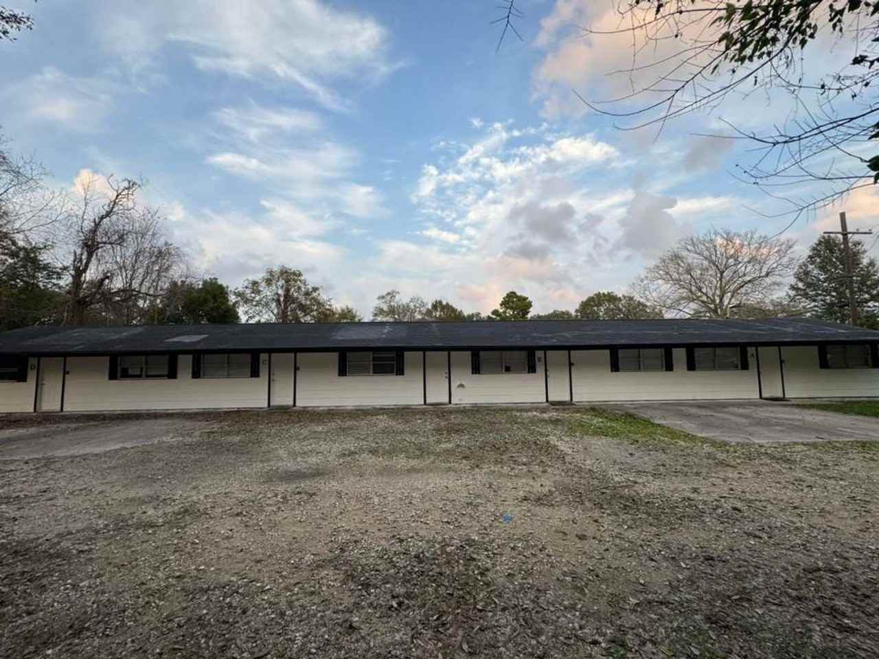 116 6th Ave - Photo 2 of 6