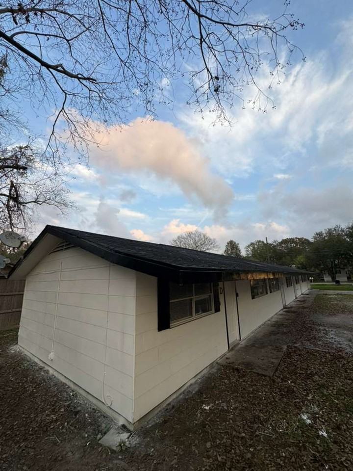 116 6th Ave - Photo 4 of 6