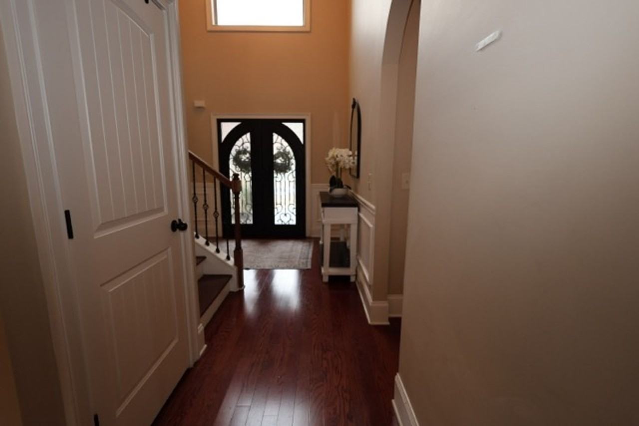 4296 Constellation Blvd - Photo 4 of 34