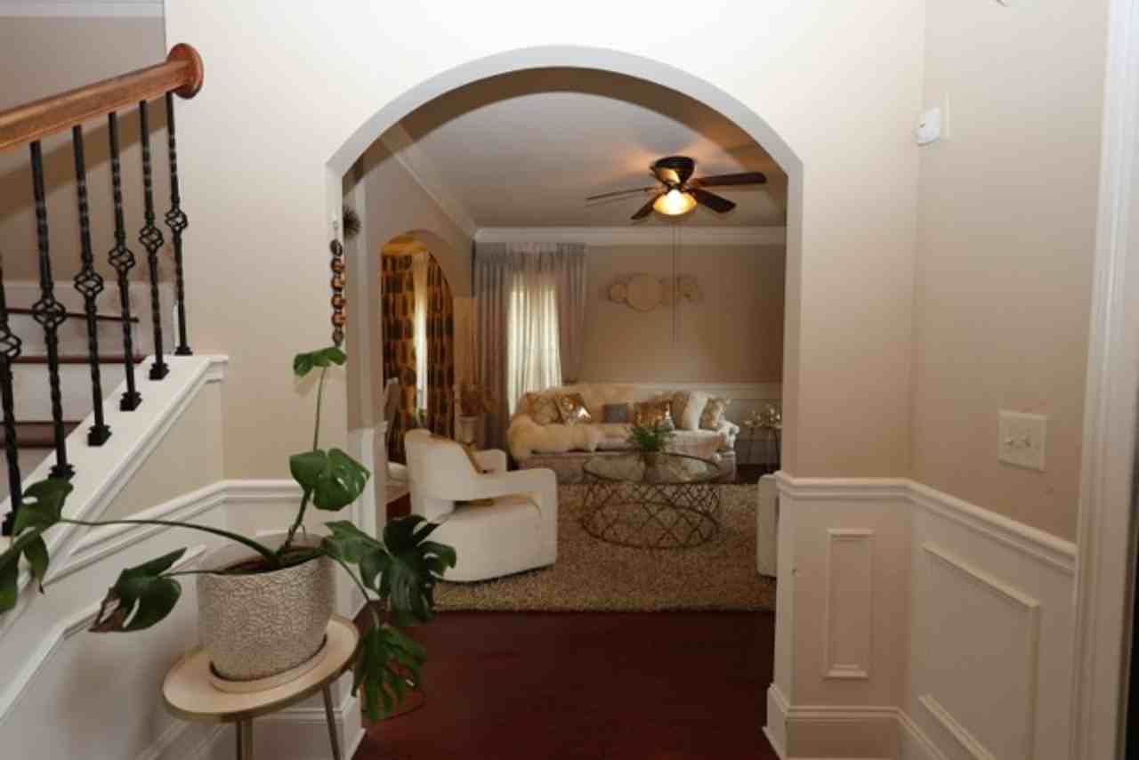 4296 Constellation Blvd - Photo 5 of 34