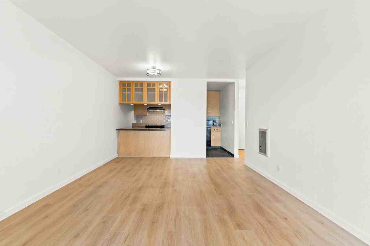 3751 Harrison St - Photo 7 of 22