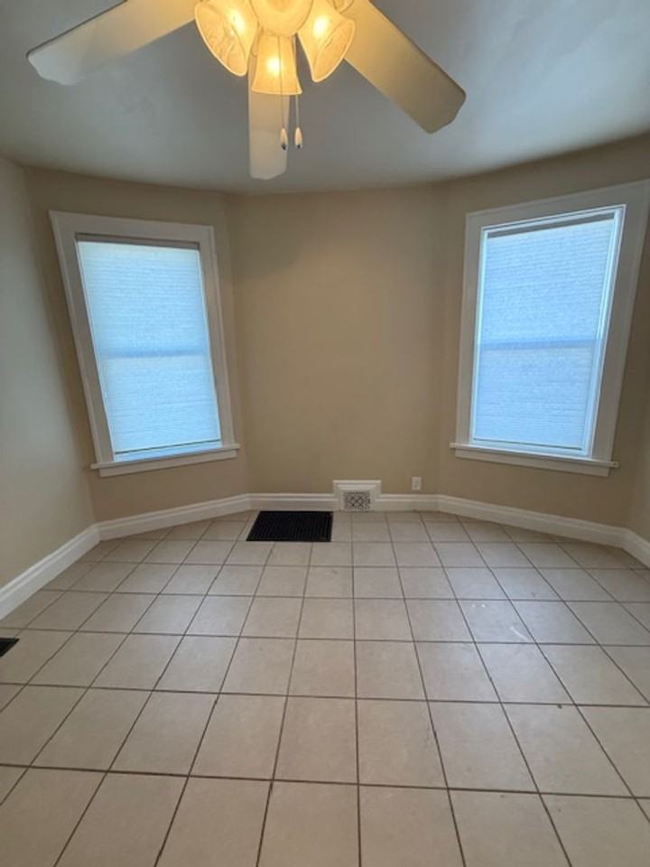 2402 S 10th St - Photo 6 of 15