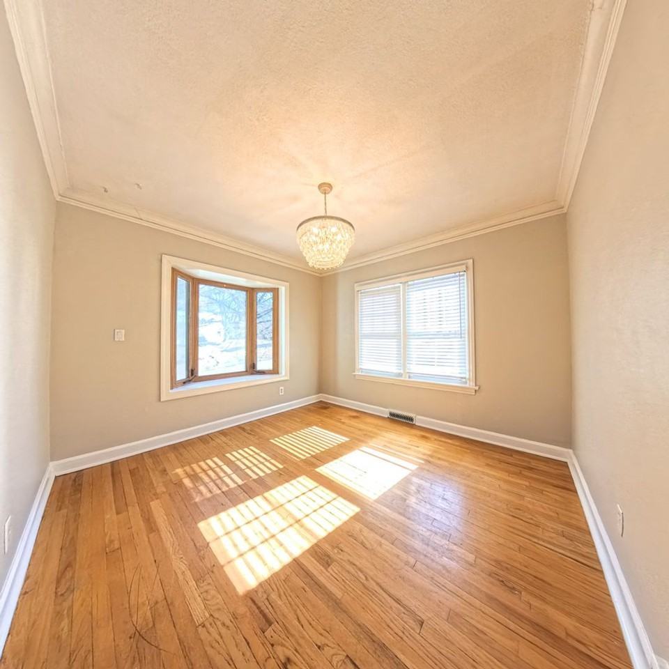 1314 Burlington Ter - Photo 4 of 24