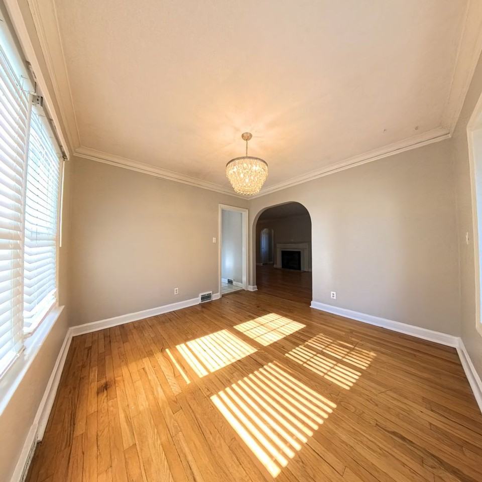 1314 Burlington Ter - Photo 5 of 24