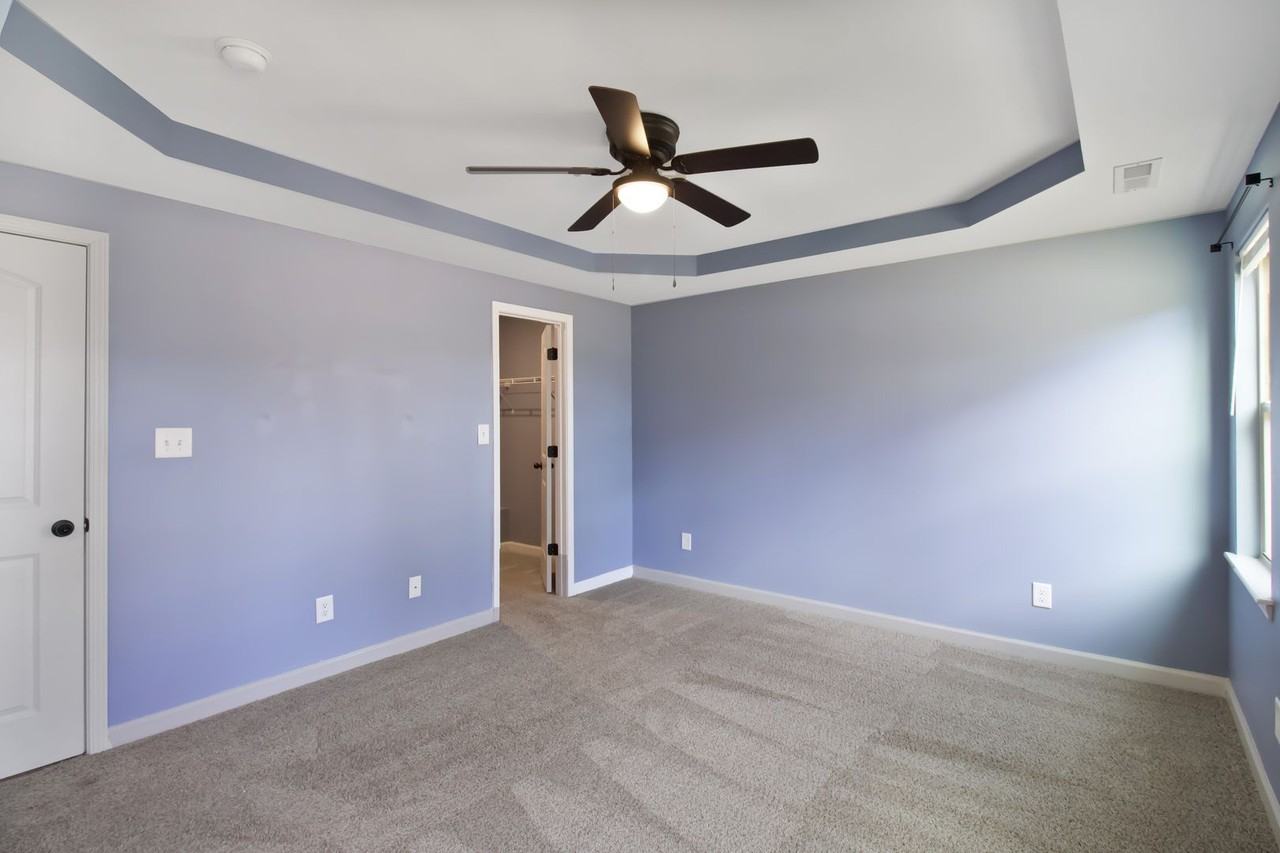 1042 Furia Dr - Photo 6 of 12