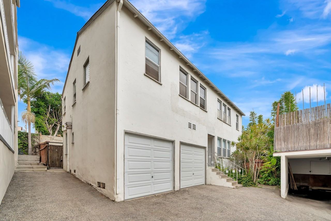 2441 3rd St - Photo 2 of 20