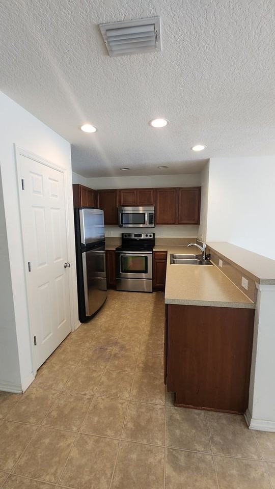 269 Michelangelo Pl - Photo 2 of 19