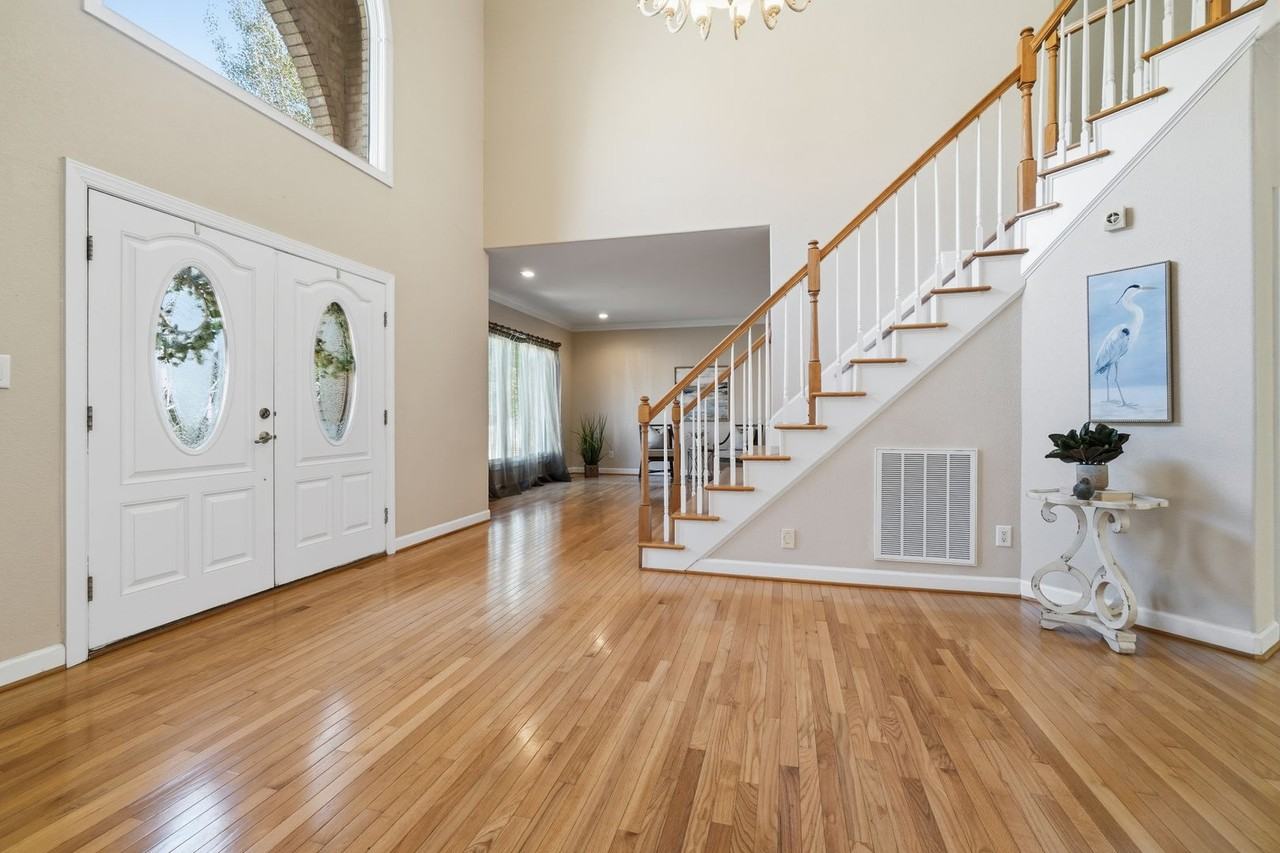 1532 Mirassou Ln - Photo 7 of 50