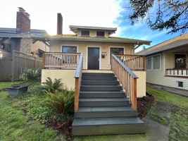 featured image of 519 W Raye St