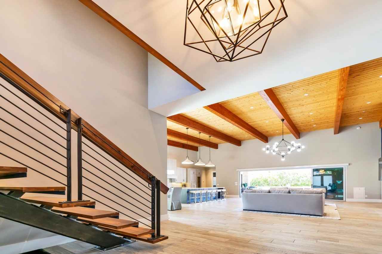 5854 N 42nd St - Photo 4 of 36