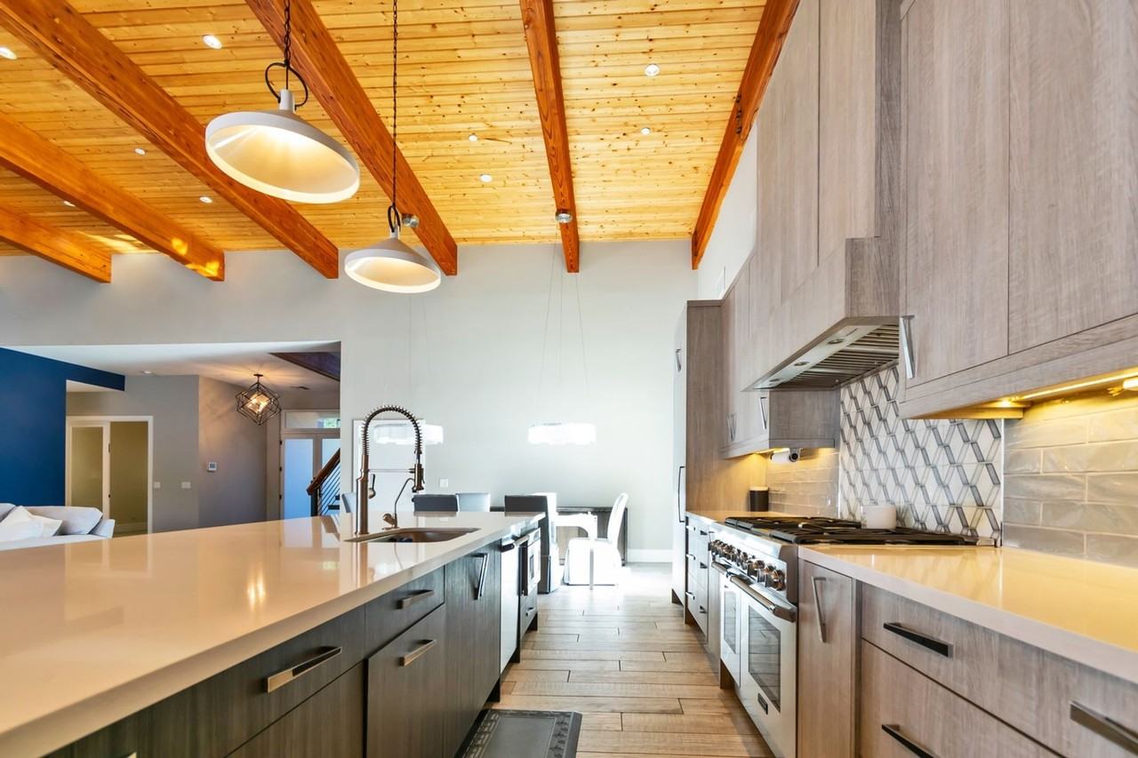 5854 N 42nd St - Photo 7 of 36