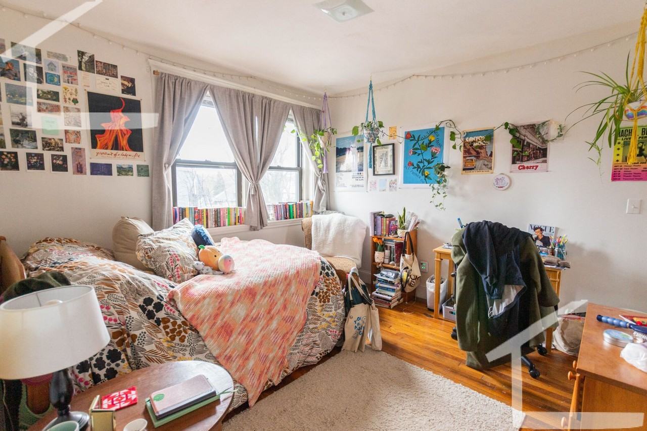 16 Egremont Rd - Photo 2 of 6