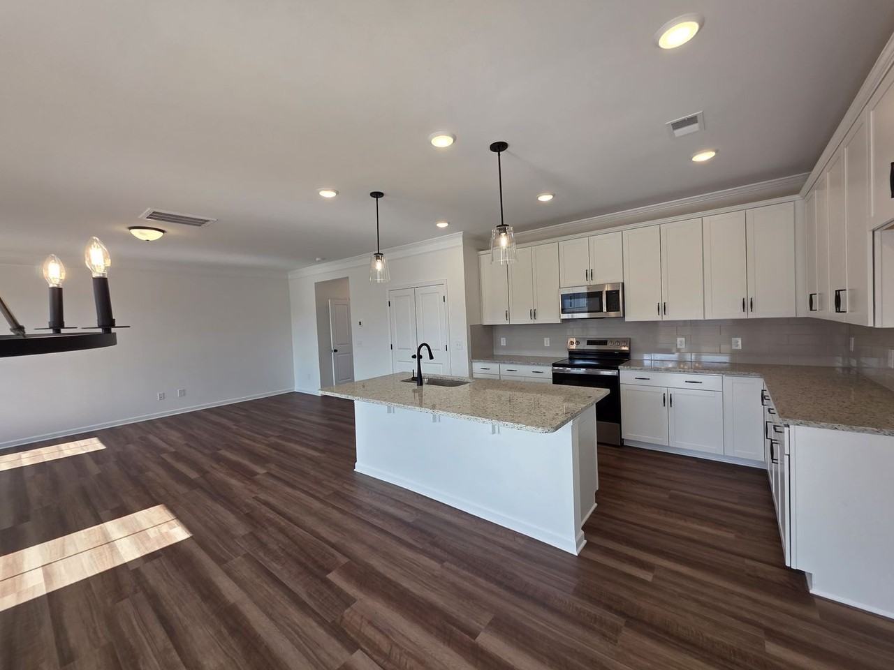 204 Pendergast Rd - Photo 6 of 18