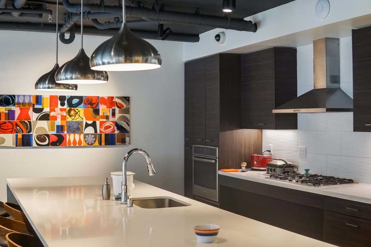 ORI ON THE AVE - Photo 2 of 50