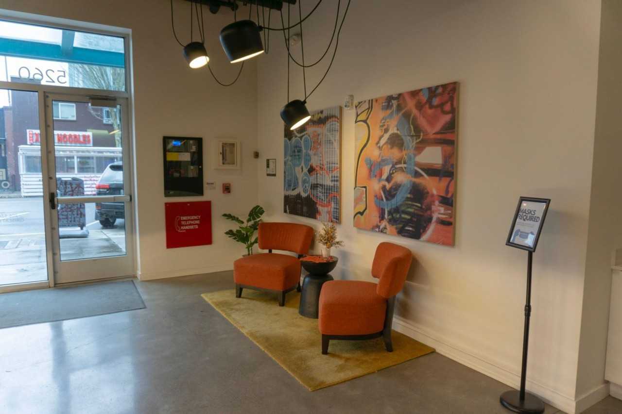 ORI ON THE AVE - Photo 4 of 50