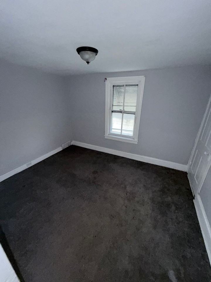 46 Hancock St - Photo 7 of 9