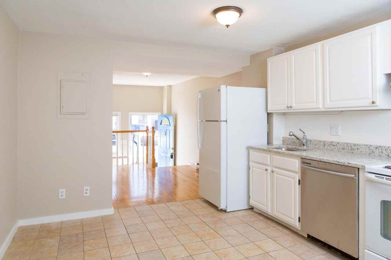 41 Marion St - Photo 2 of 18