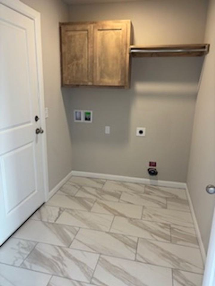 2100 Se 90th St - Photo 3 of 15