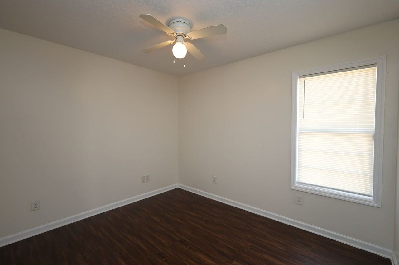 1728 Eli Pl #B - Photo 7 of 9