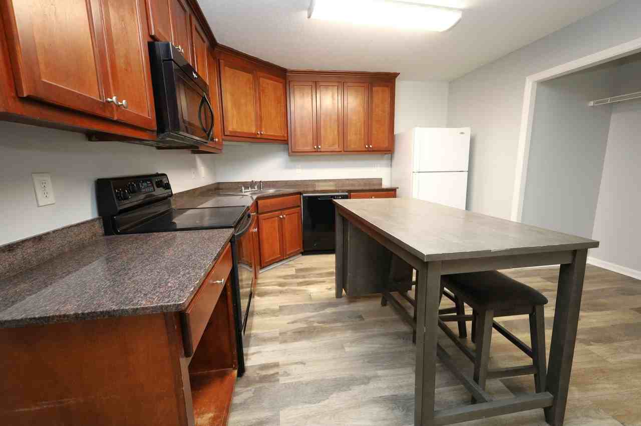 1732 Eli Pl #A - Photo 5 of 12