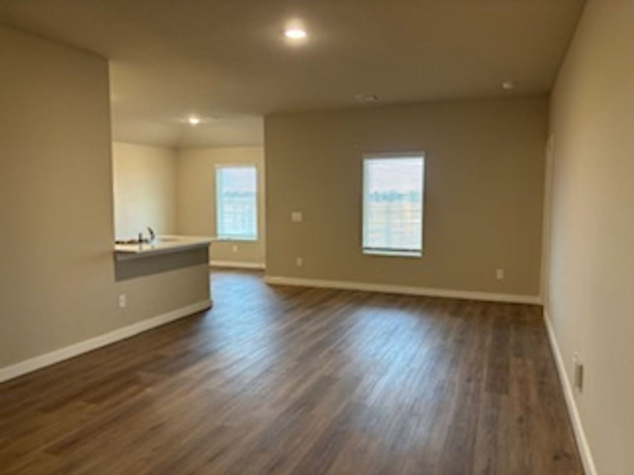 19532 Stadler Dr - Photo 3 of 16