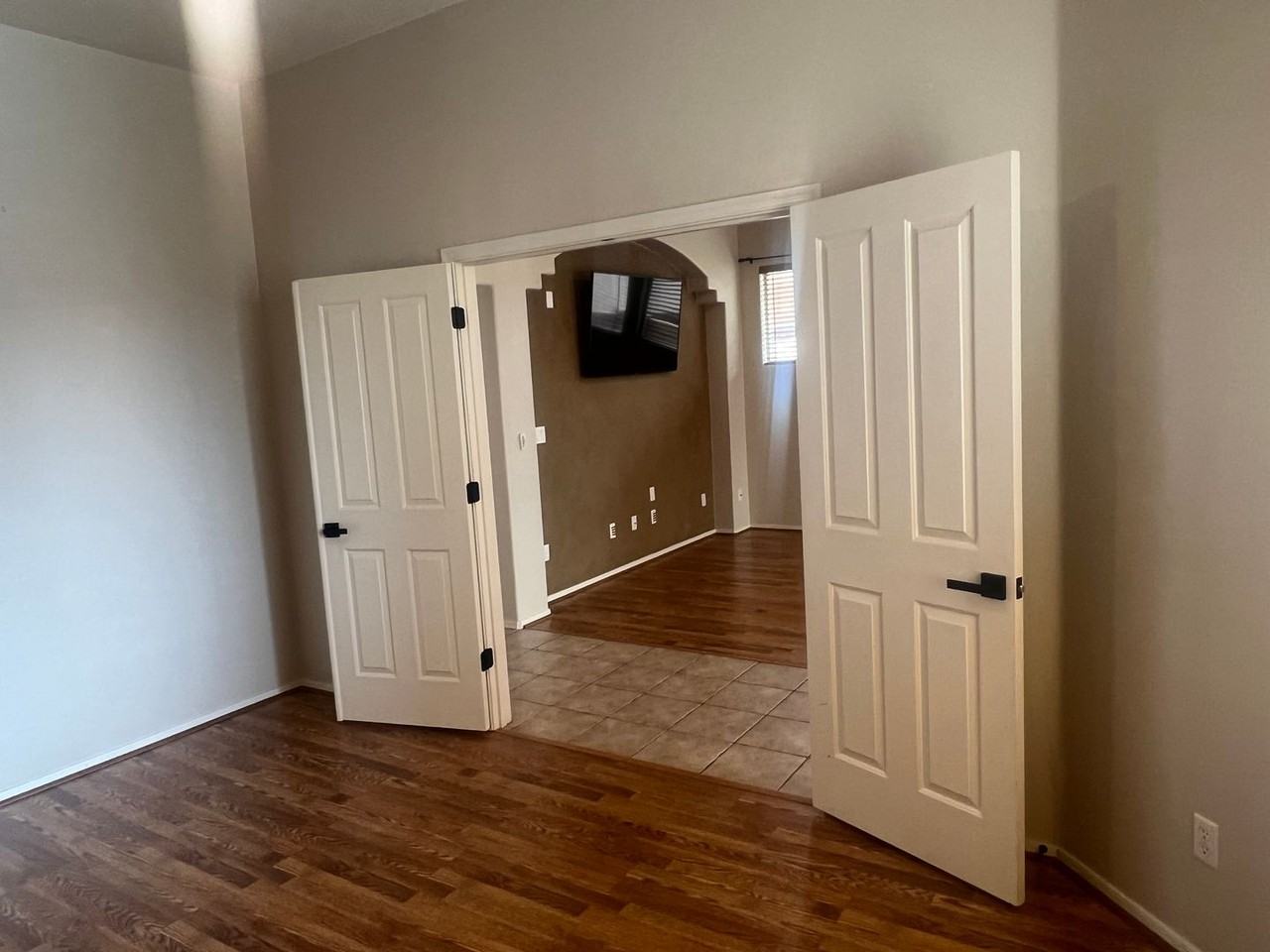 10485 E Kingswood Dr - Photo 4 of 25