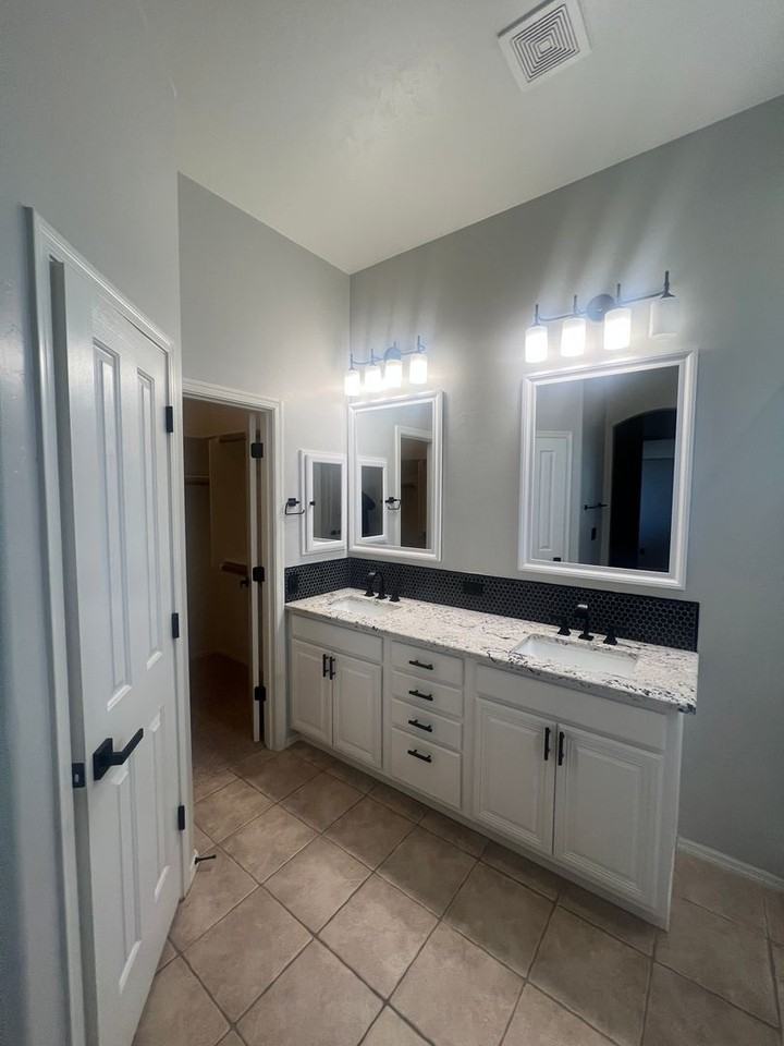 10485 E Kingswood Dr - Photo 6 of 25