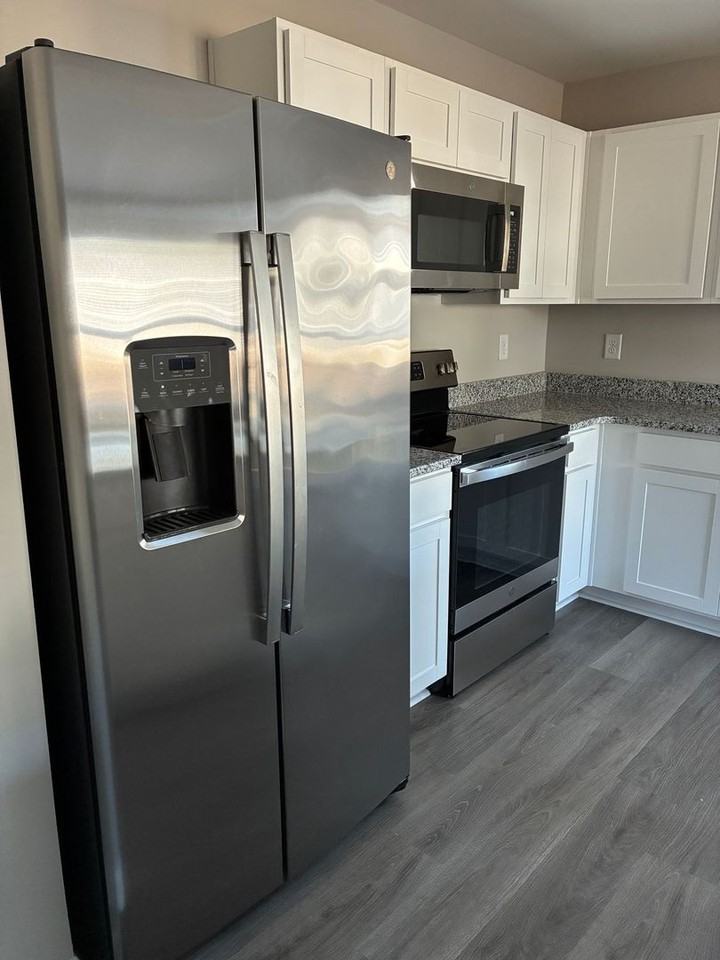 132 Villa Grande St Unit A - Photo 3 of 24